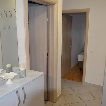 Apartman Be *